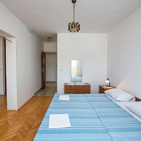 Apartments And Rooms By The Sea Tisno, Murter - 5128 الغرفة الصورة