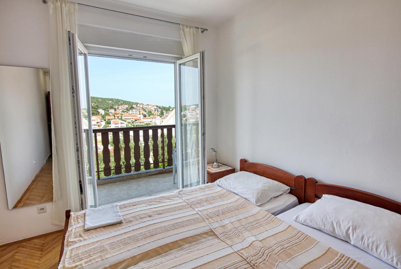 Apartments And Rooms By The Sea Tisno, Murter - 5128 الغرفة الصورة