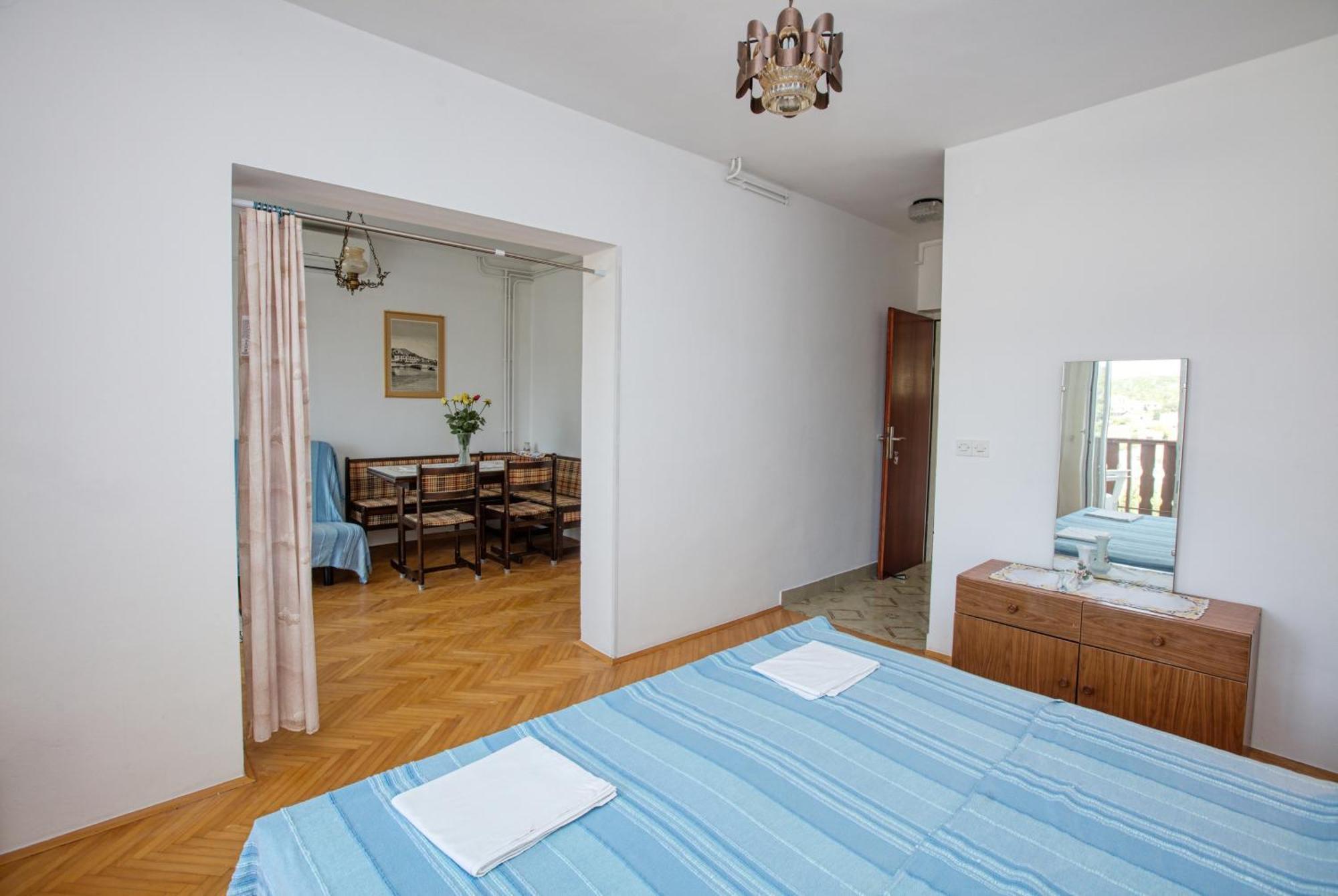 Apartments And Rooms By The Sea Tisno, Murter - 5128 الغرفة الصورة